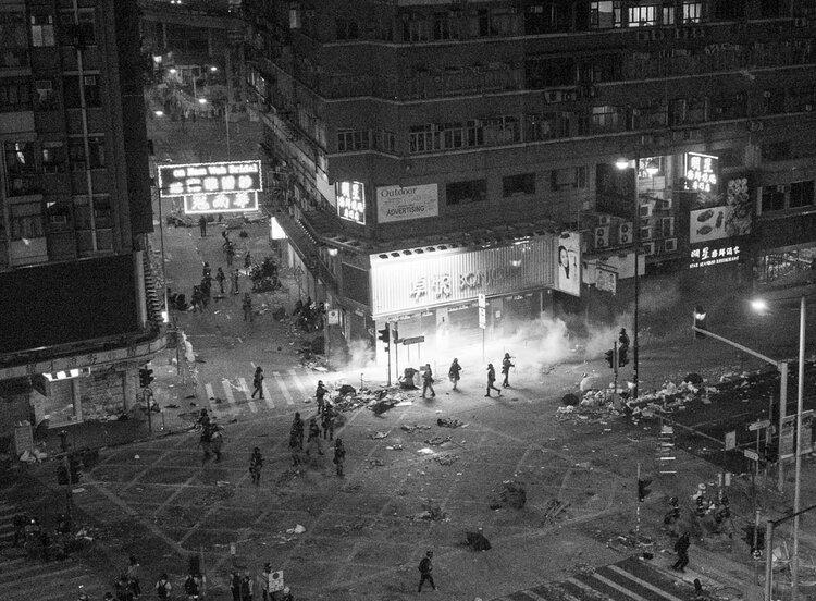  : THE END OF HONG KONG : HILLARY IRENE JOHNSON