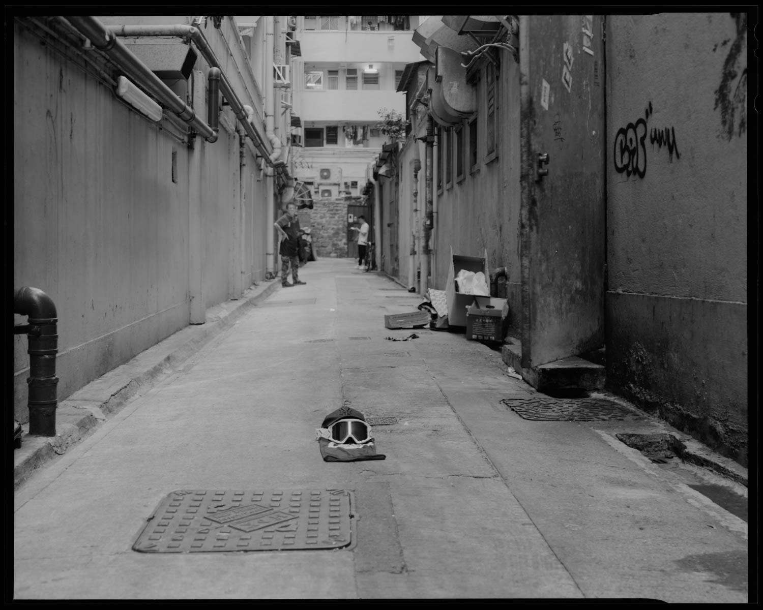  : THE END OF HONG KONG : HILLARY IRENE JOHNSON